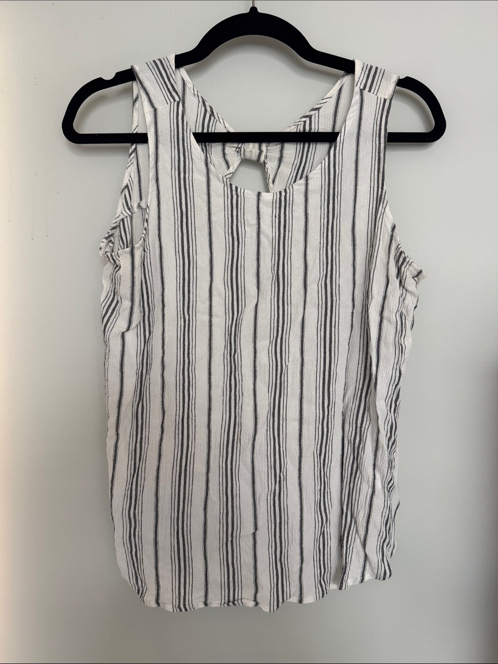 2/$15 🐧Ricki's Striped Grey and White Tank Top
